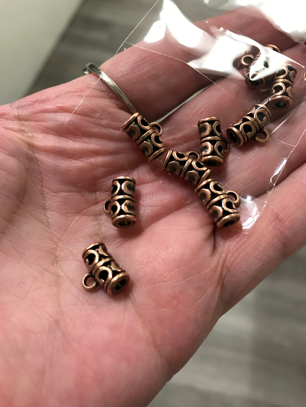 HANGER BAIL TIBETAN