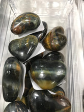 Load image into Gallery viewer, TIGER EYE HEART
