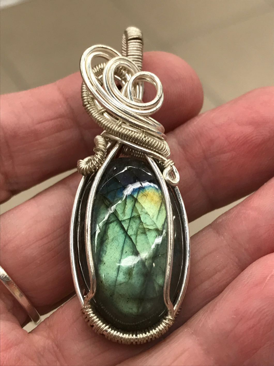 LABRADORITE PENDANT