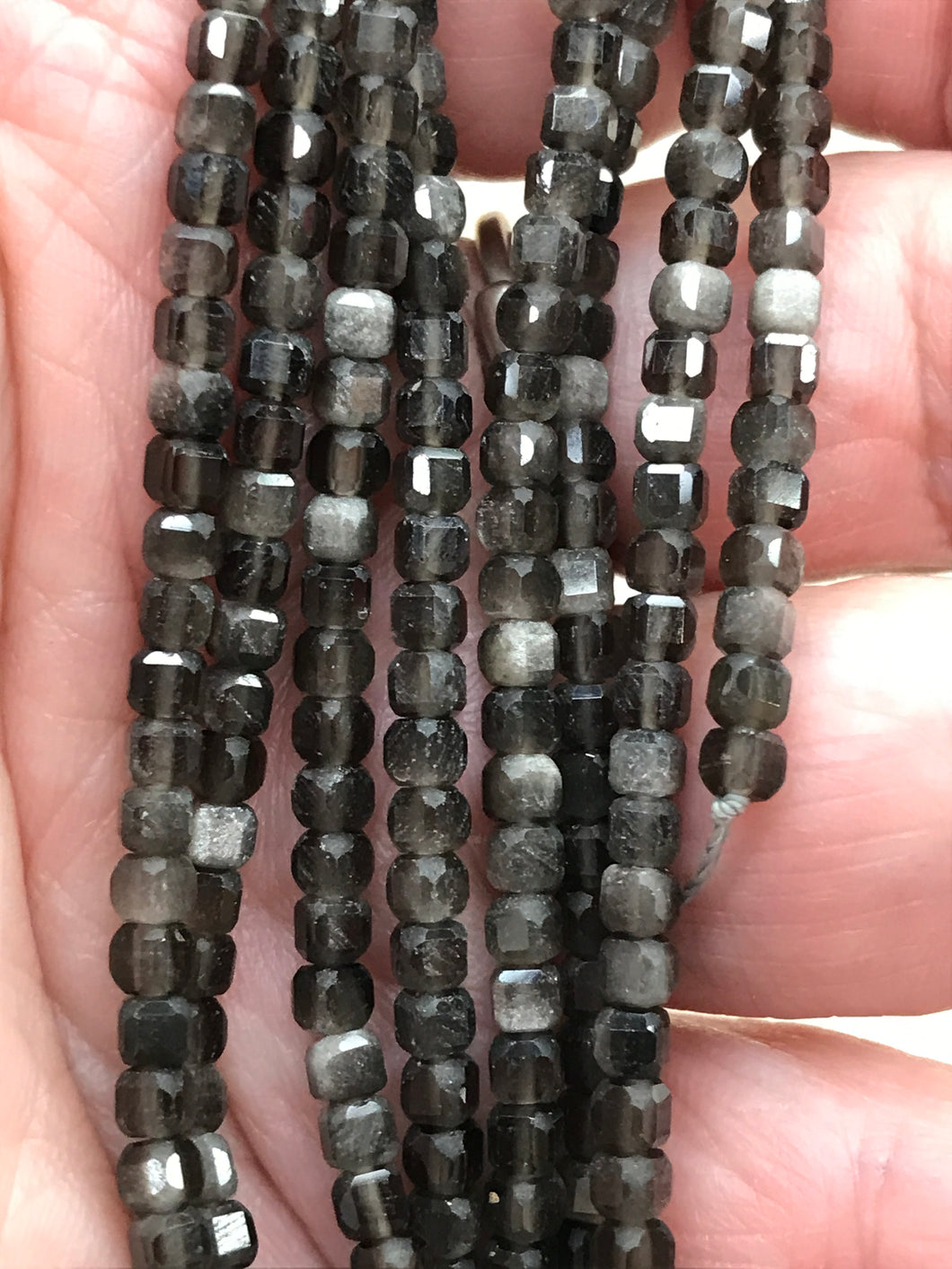 SILVER OBSIDIAN FACETED CUBE 3X3X3MM