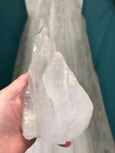 Load image into Gallery viewer, CLEAR QUARTZ FLOATER CLUSTER
