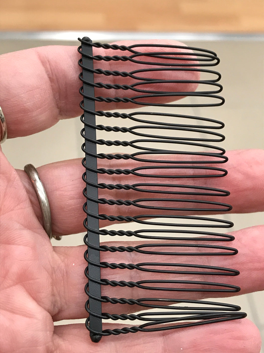 IRON HAIR COMB