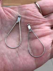 304 STAINLESS HOOP EARRING TEARDROP