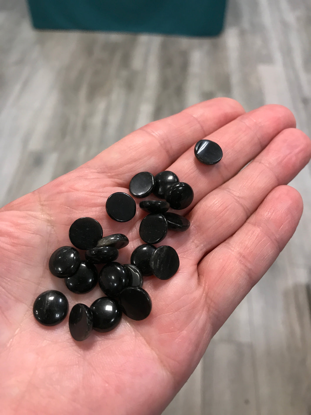 OBSIDIAN CABOCHON 10MM