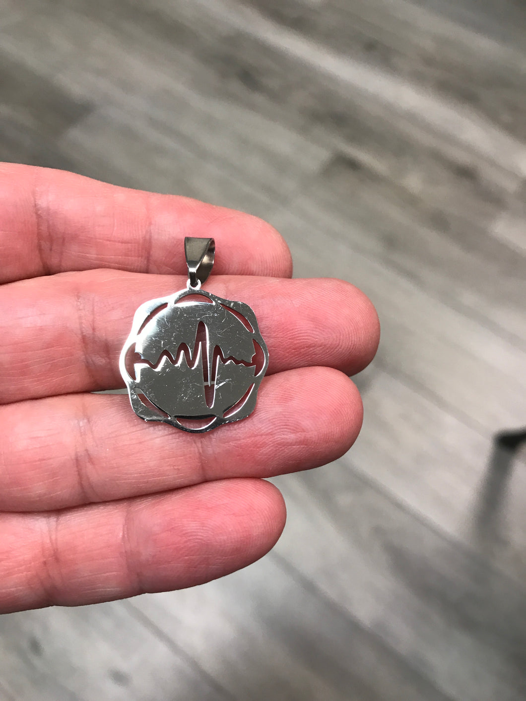 304 STAINLESS HEARTBEAT PENDANT