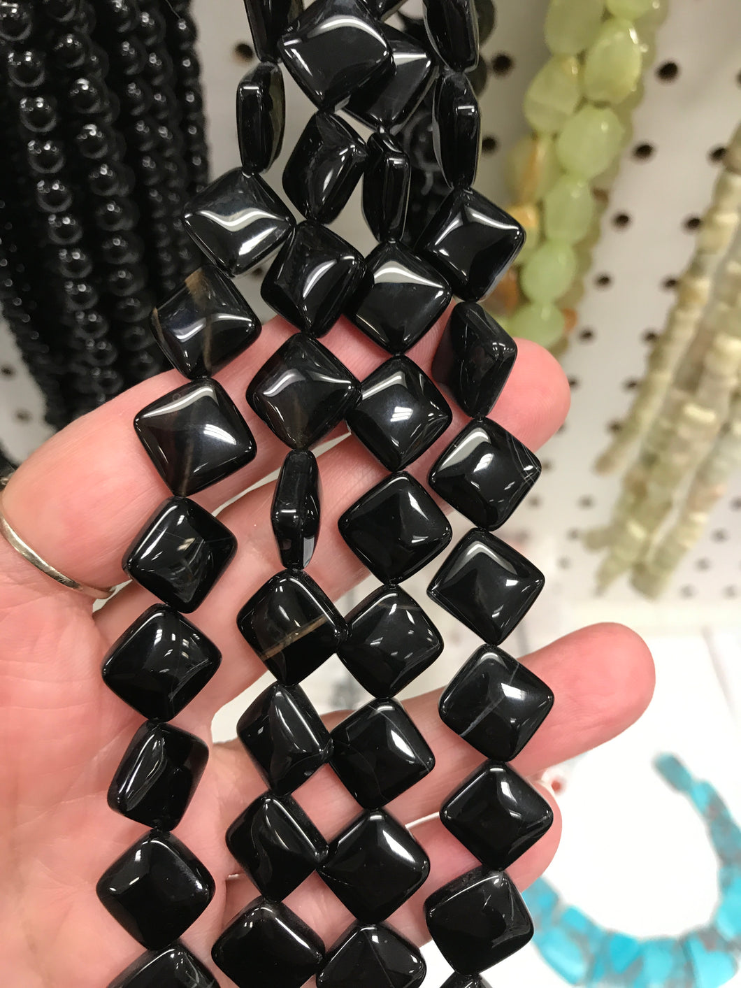 ONYX RHOMBUS
