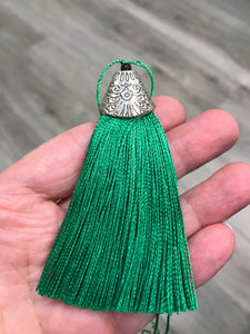 TASSEL PLASTIC FINDING 80X20X11MM GREEN