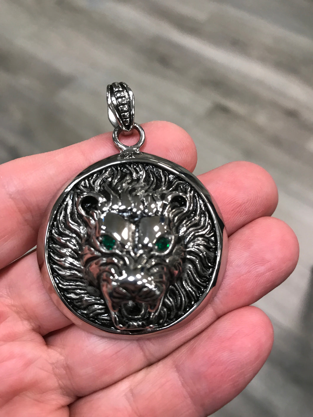 304 STAINLESS LION PENDANT