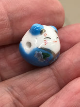 Load image into Gallery viewer, PORCELAIN LUCKY CAT
