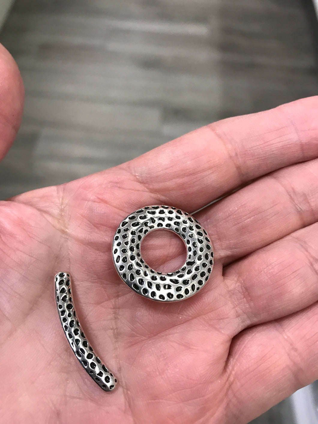 TOGGLE CLASP ANTIQUE SILVER