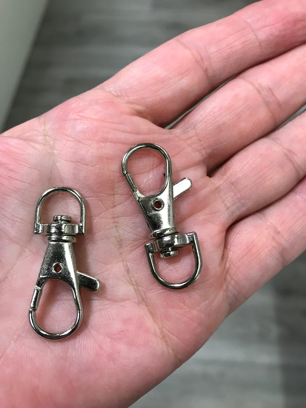 SWIVEL CLASP LOBSTER