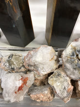 Load image into Gallery viewer, PATAGONIA AGATE RAW NATURAL
