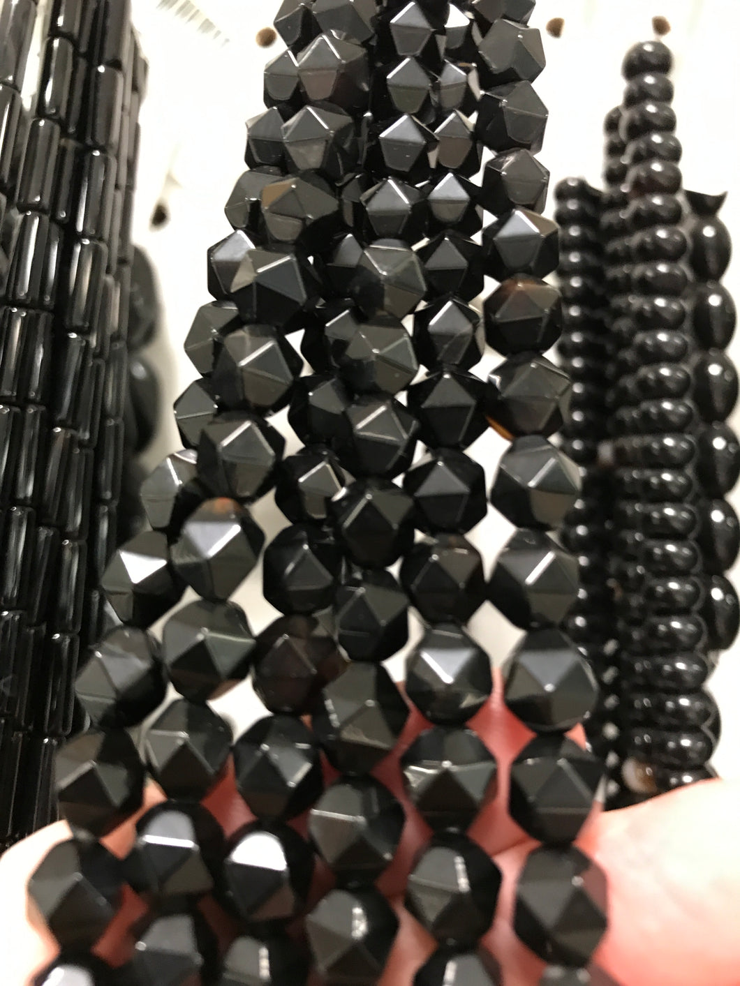 BLACK AGATE 8MM