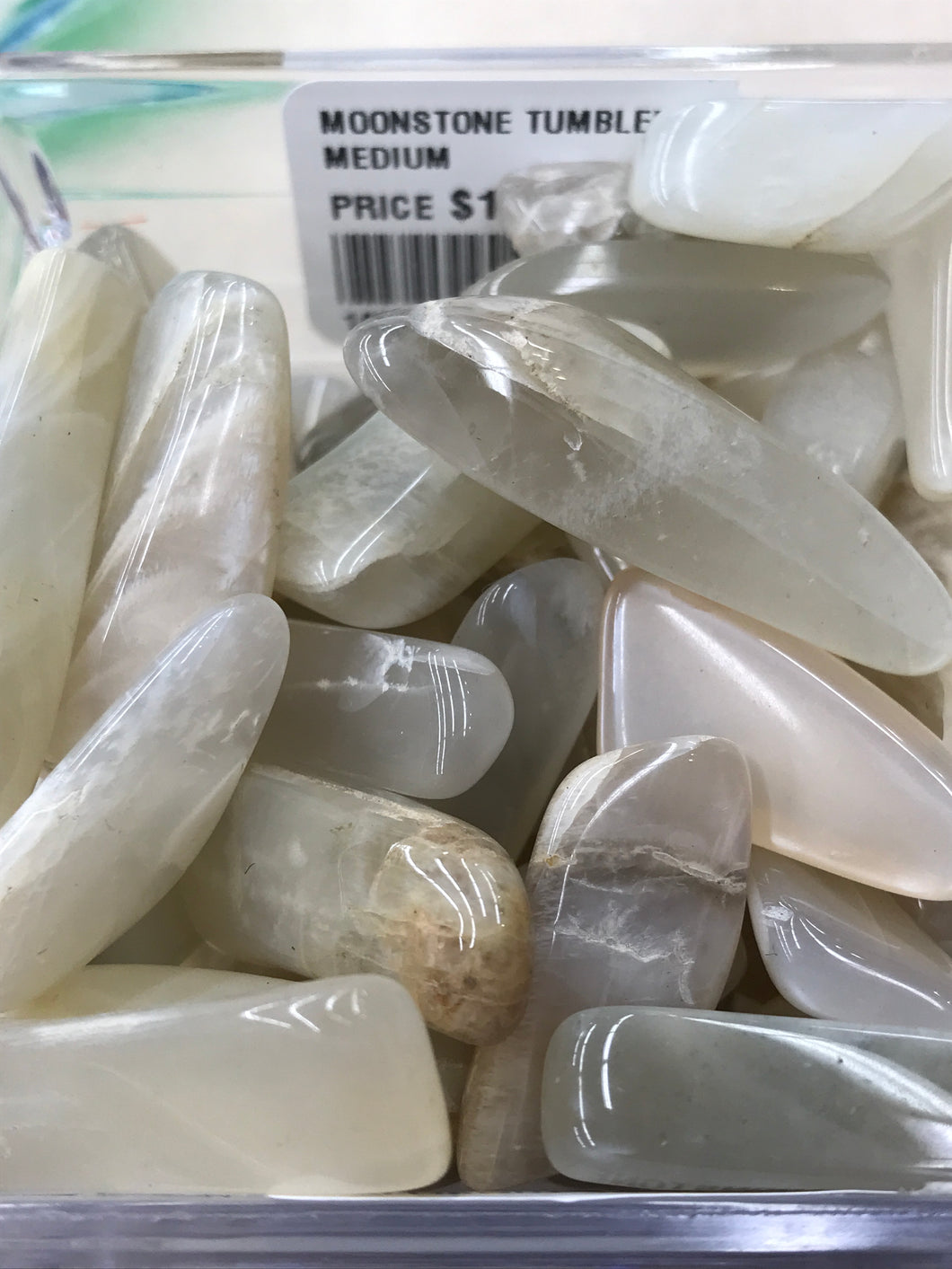MOONSTONE TUMBLED