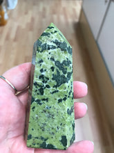 Load image into Gallery viewer, JADEITE POINT
