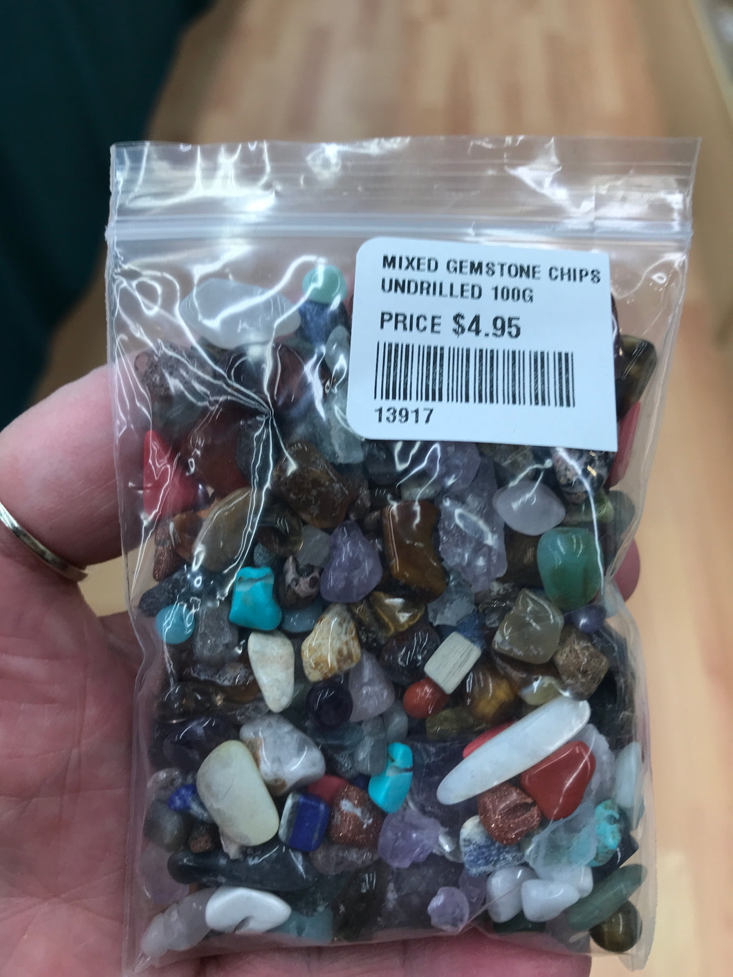 MIXED GEMSTONE CHIPS