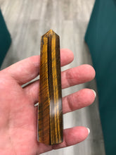 Load image into Gallery viewer, TIGER EYE POINT
