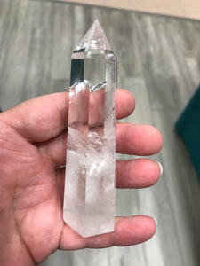 CLEAR QUARTZ POINT