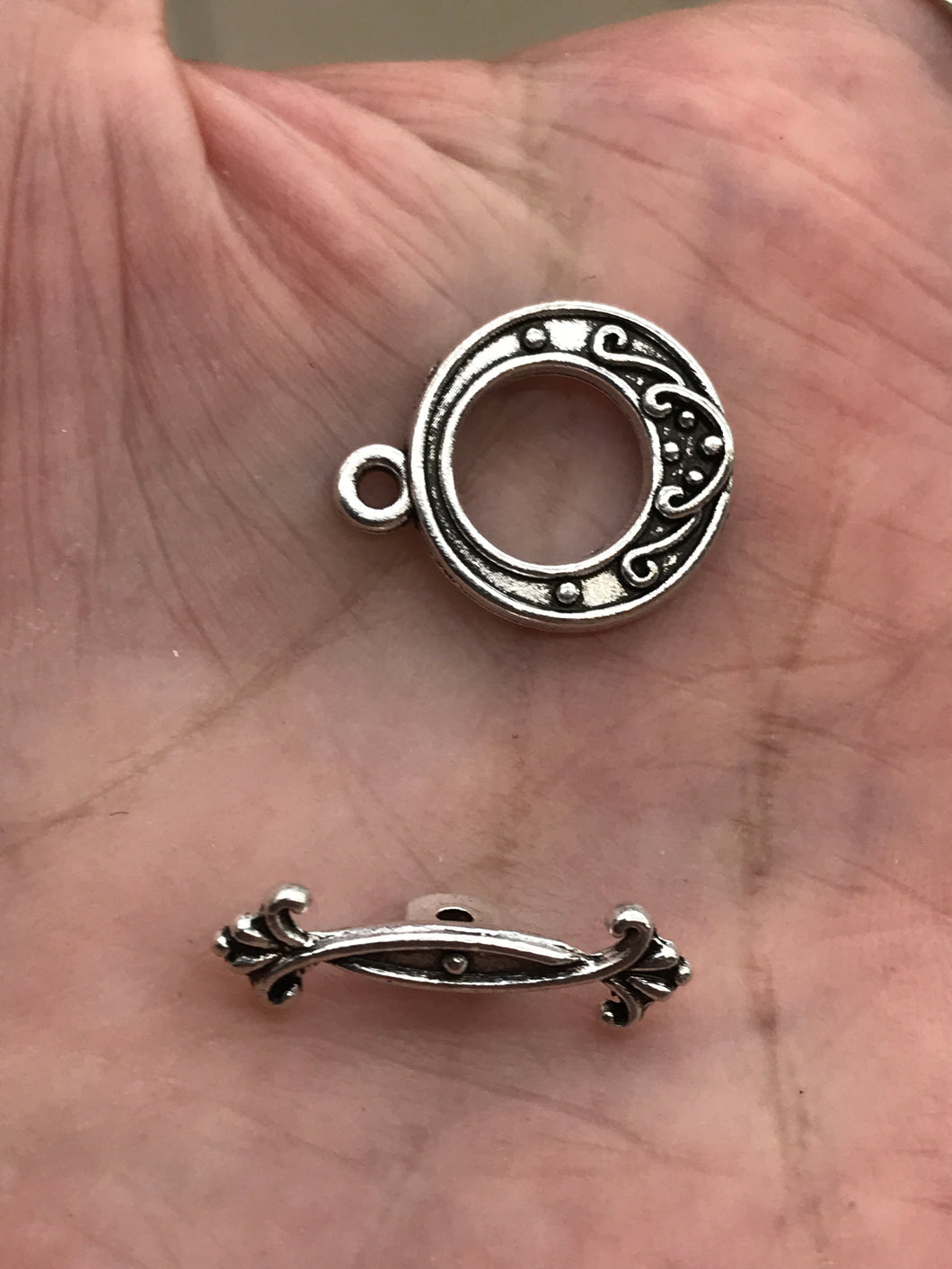TOGGLE CLASP