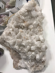 WHITE QUARTZ CLUSTER