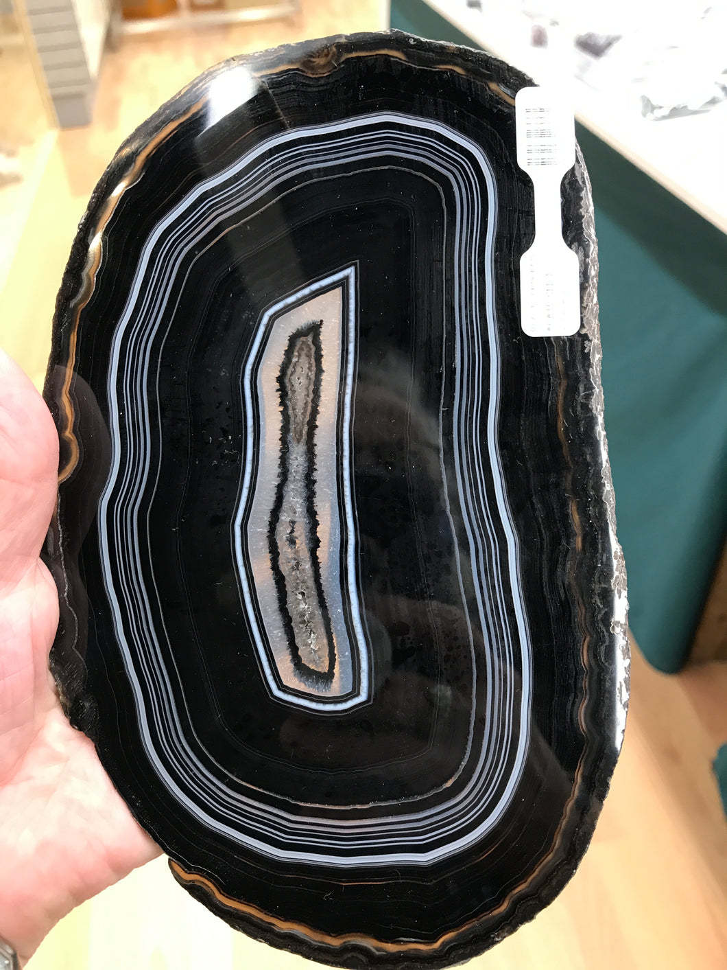 AGATE SLICE BLACK