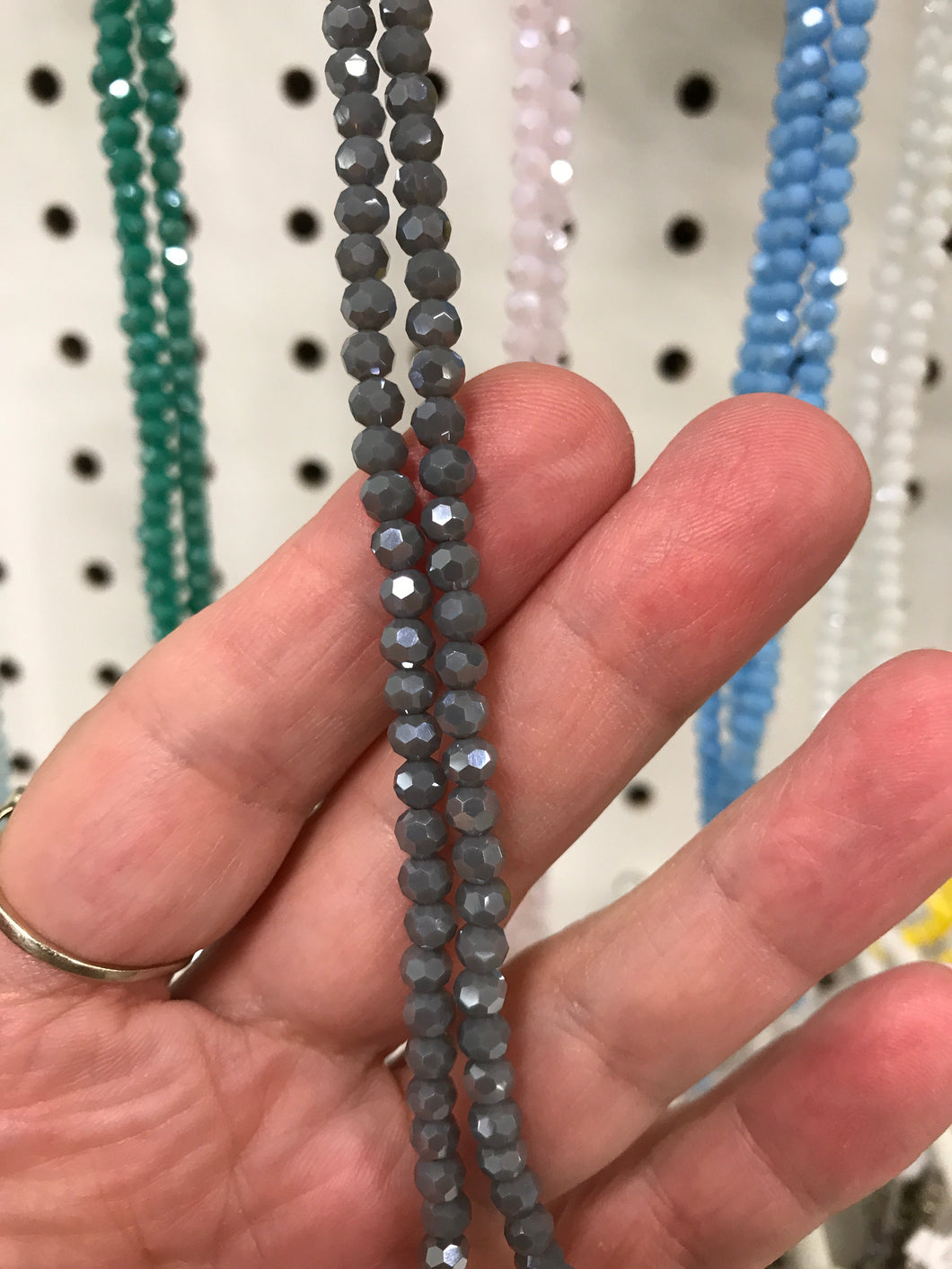 ELECTROPLATED GLASS FACETED GREY