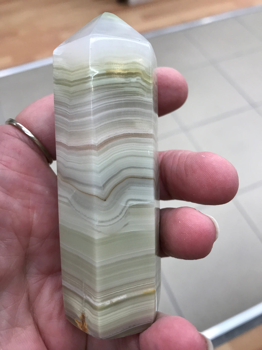 PINK BANDED ONYX POINT