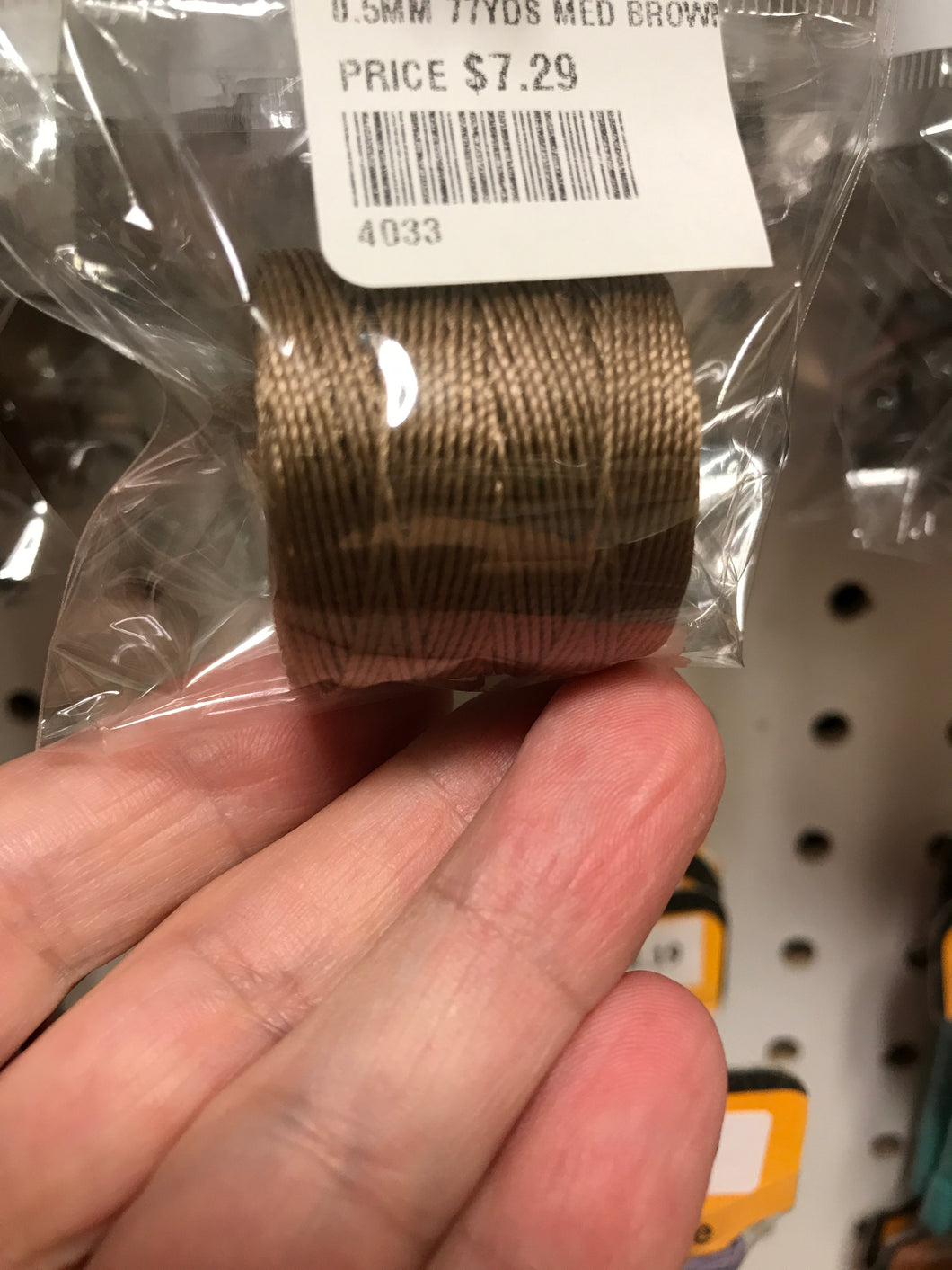 S-LON NYLON THREAD 0.5MM 77YDS MED BROWN