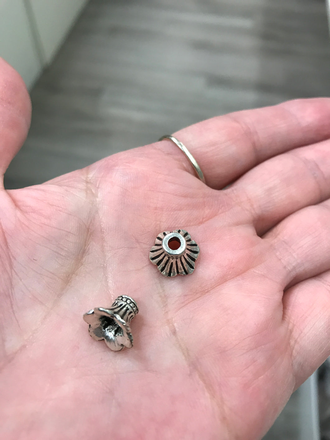 BEAD CAP