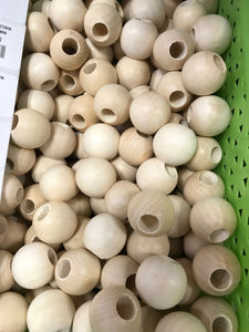 WOOD BEADS 25MM