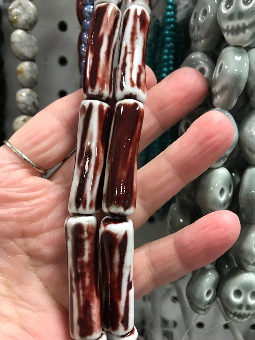 PORCELAIN BEADS