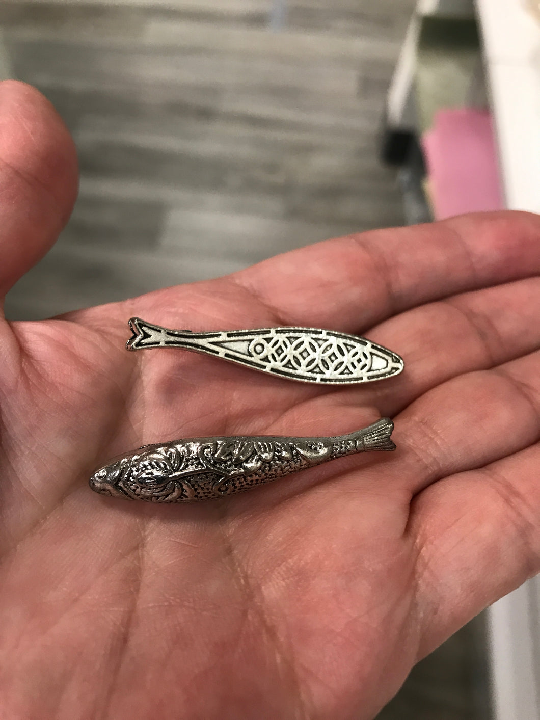 FLOWERED FISH SPACER