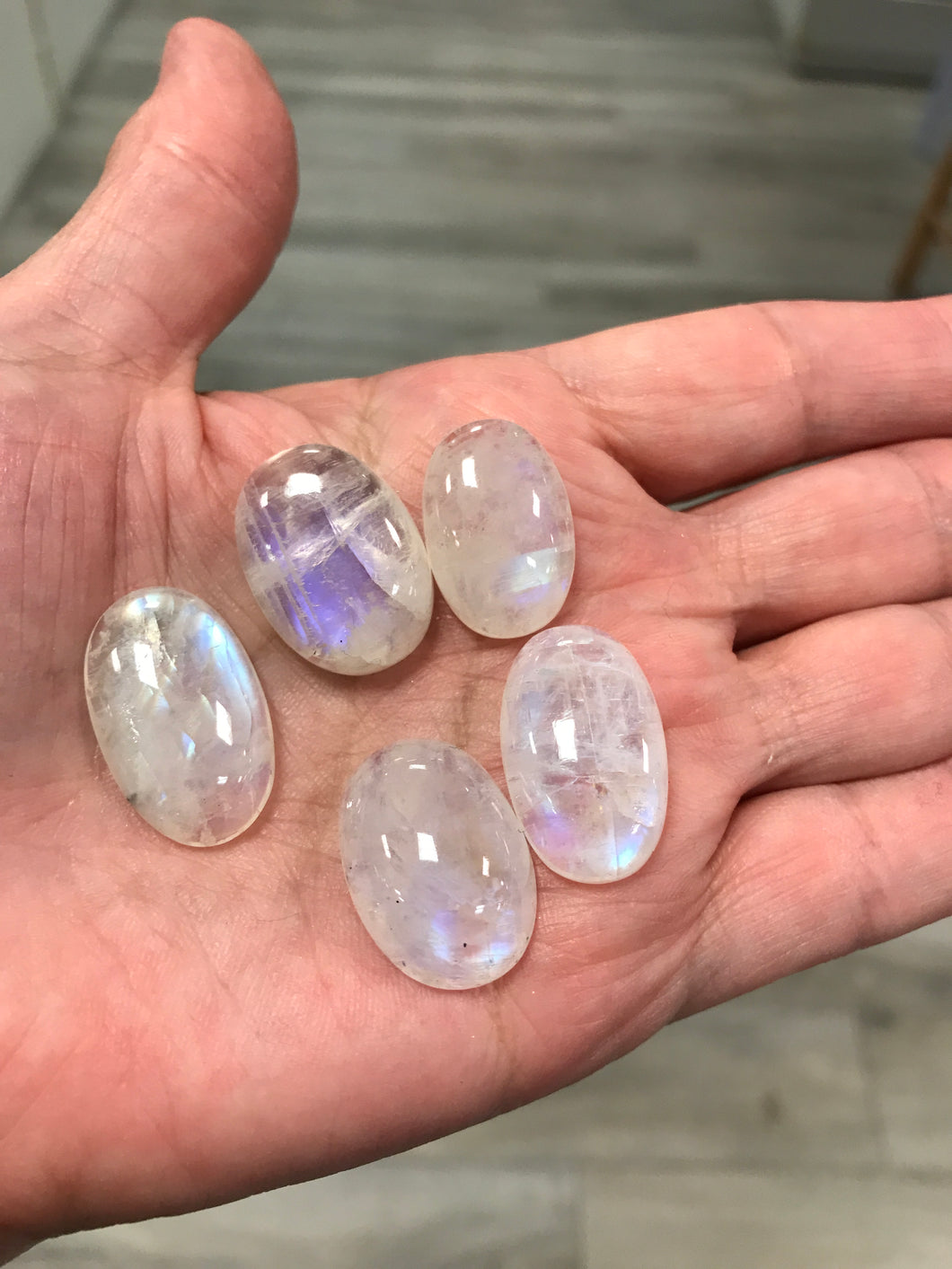 MOONSTONE CABOCHON