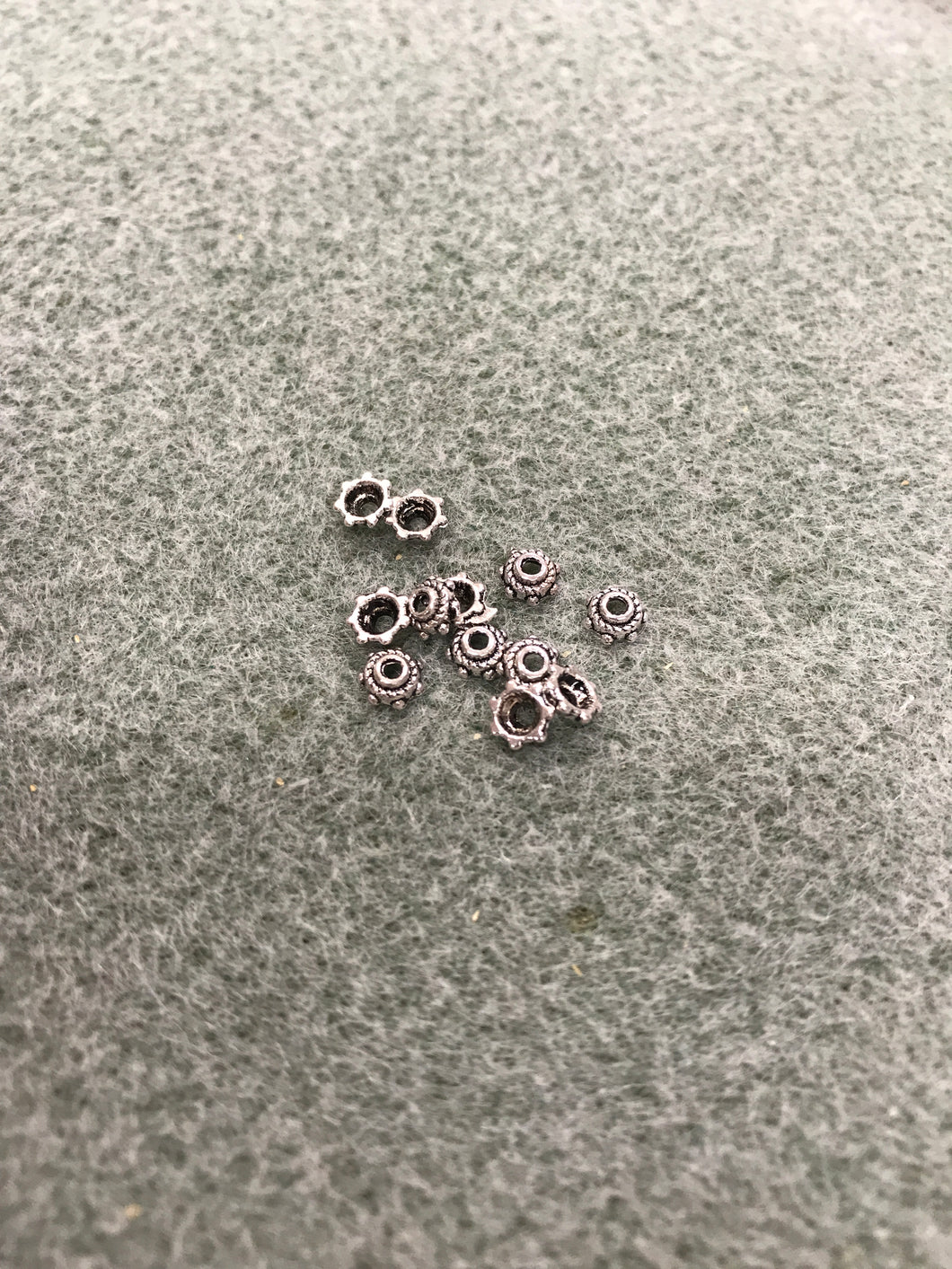 BEAD CAP