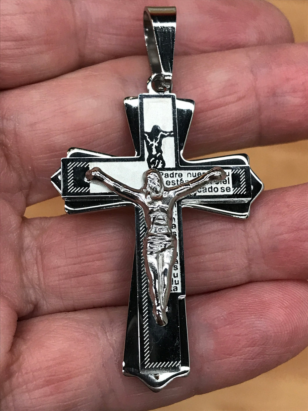 304 STAINLESS PENDANT CRUCIFIX