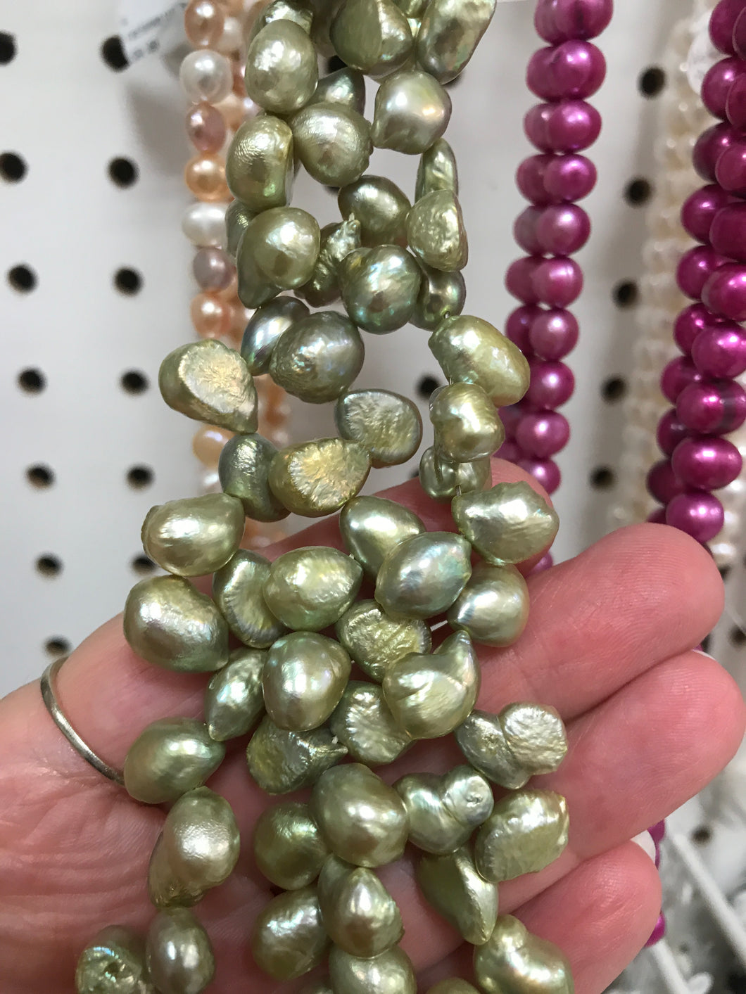 CULTURED PEARL TOP DRILLED