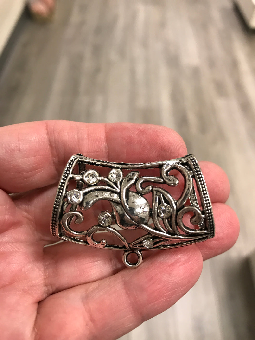 SCARF BAIL /W RHINESTONES