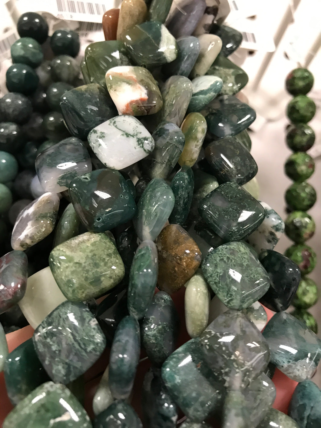 MOSS AGATE 14MM RHOMBUS