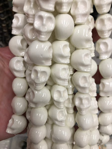 PORCELAIN SKULL 12X15X15MM