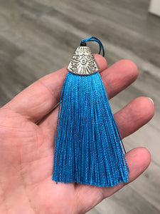 TASSEL PLASTIC DODGER BLUE