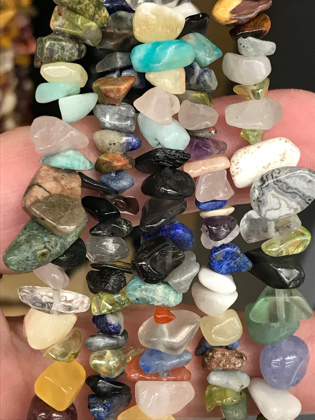 GEMSTONE CHIPS MIXED