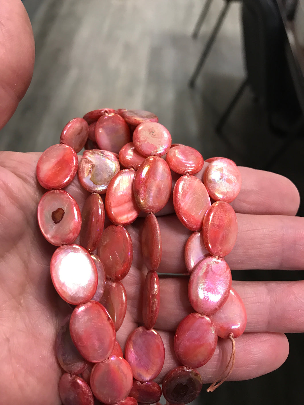 FRESHWATER SHELL OVAL
