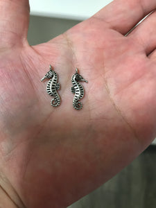 SEAHORSE CHARM