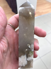 Load image into Gallery viewer, FLOWER AGATE POINT
