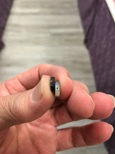 Load image into Gallery viewer, SHELL/BLACK AGATE YIN/YANG
