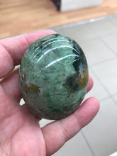 Load image into Gallery viewer, CHRYSOPRASE PALM STONE
