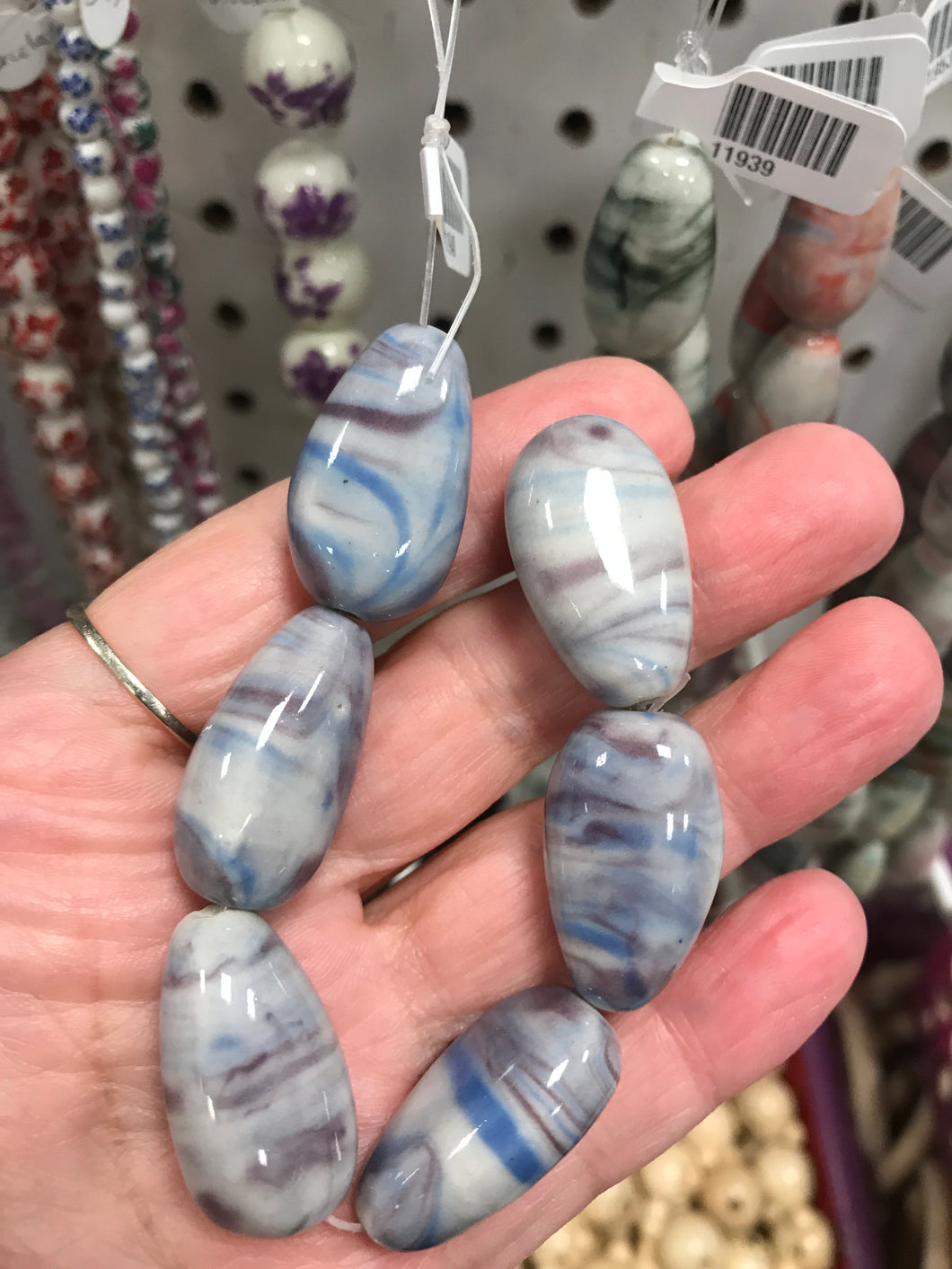 PORCELAIN BEADS