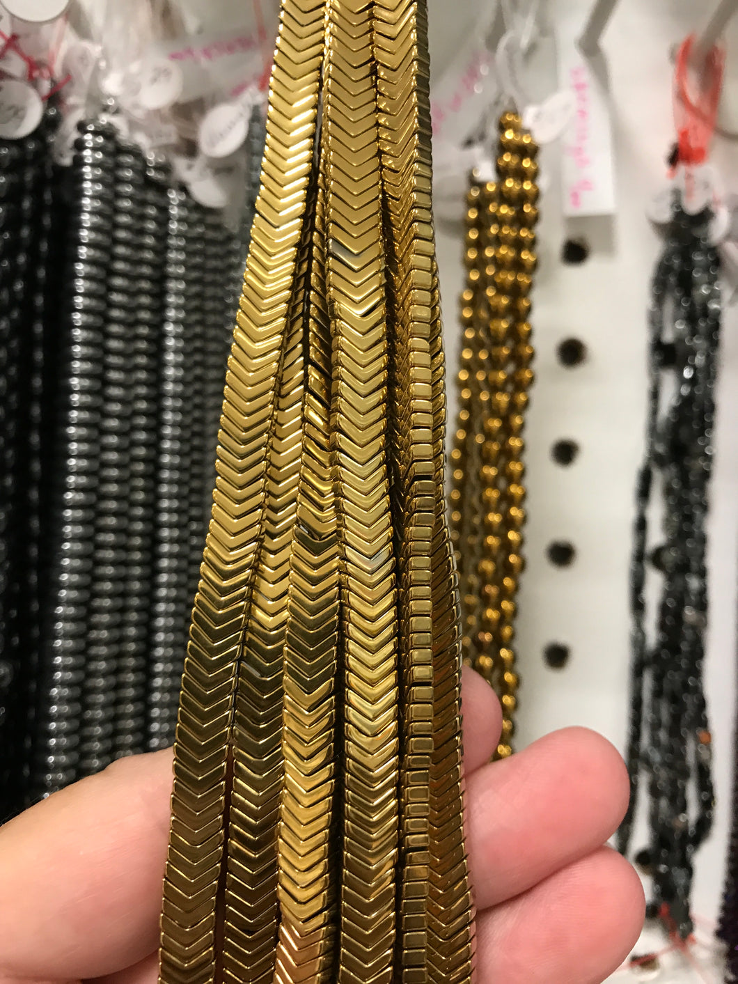 SYN. HEMATITE CHEVRON