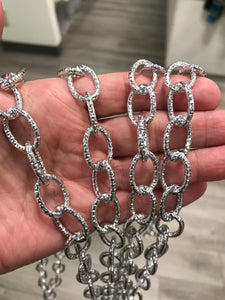 ALUMINUM CROSS CHAIN