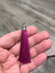 NYLON TASSEL HOT PINK